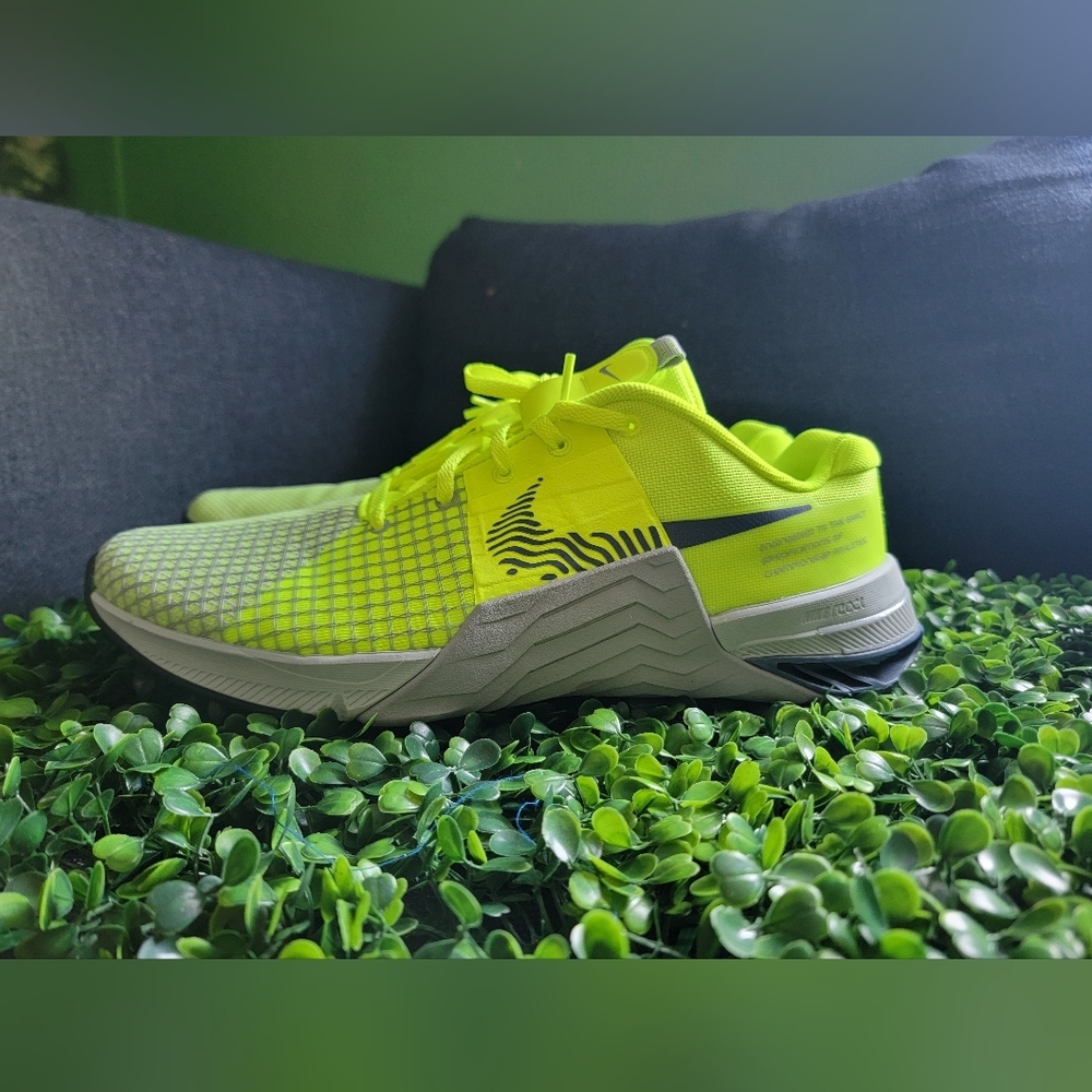 Nike Yellow and Gray Sneakers with Modern Silhouette